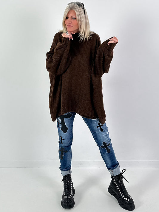 Oversized sweater model "Snuggle Arctic" - mocha
