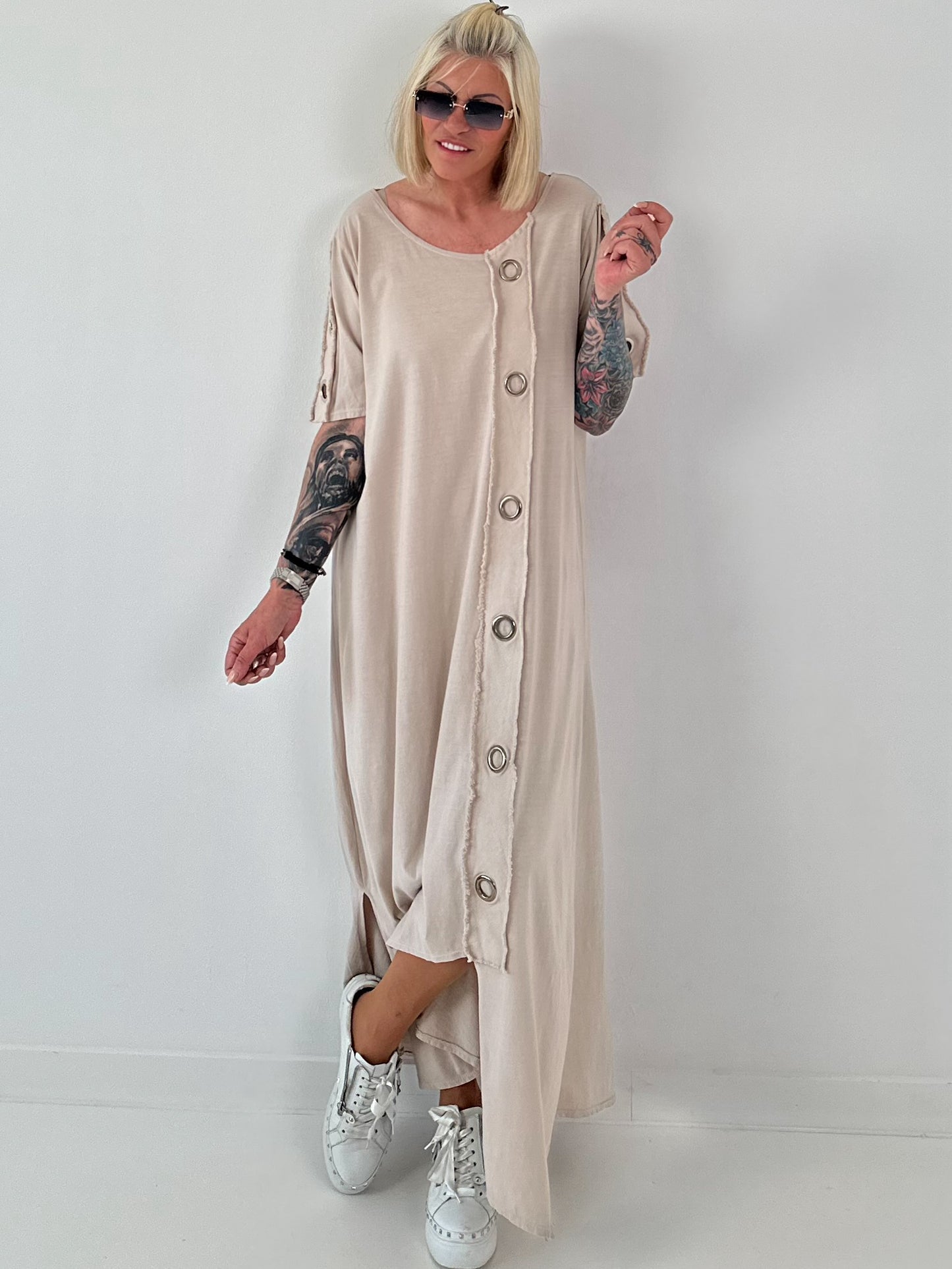 T-Shirt Kleid mit Ösen -beige