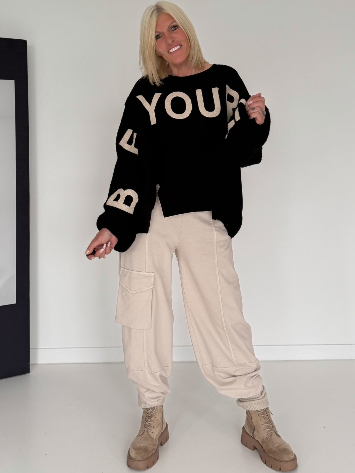 Sweater mit Strickeinsätzen - schwarz