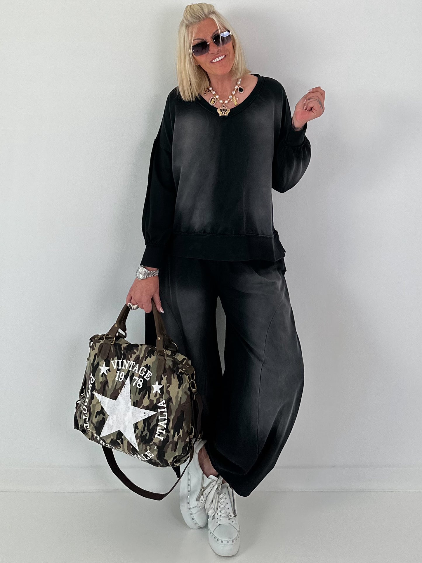 Lässiges Sweatshirt im Used-Look - schwarz