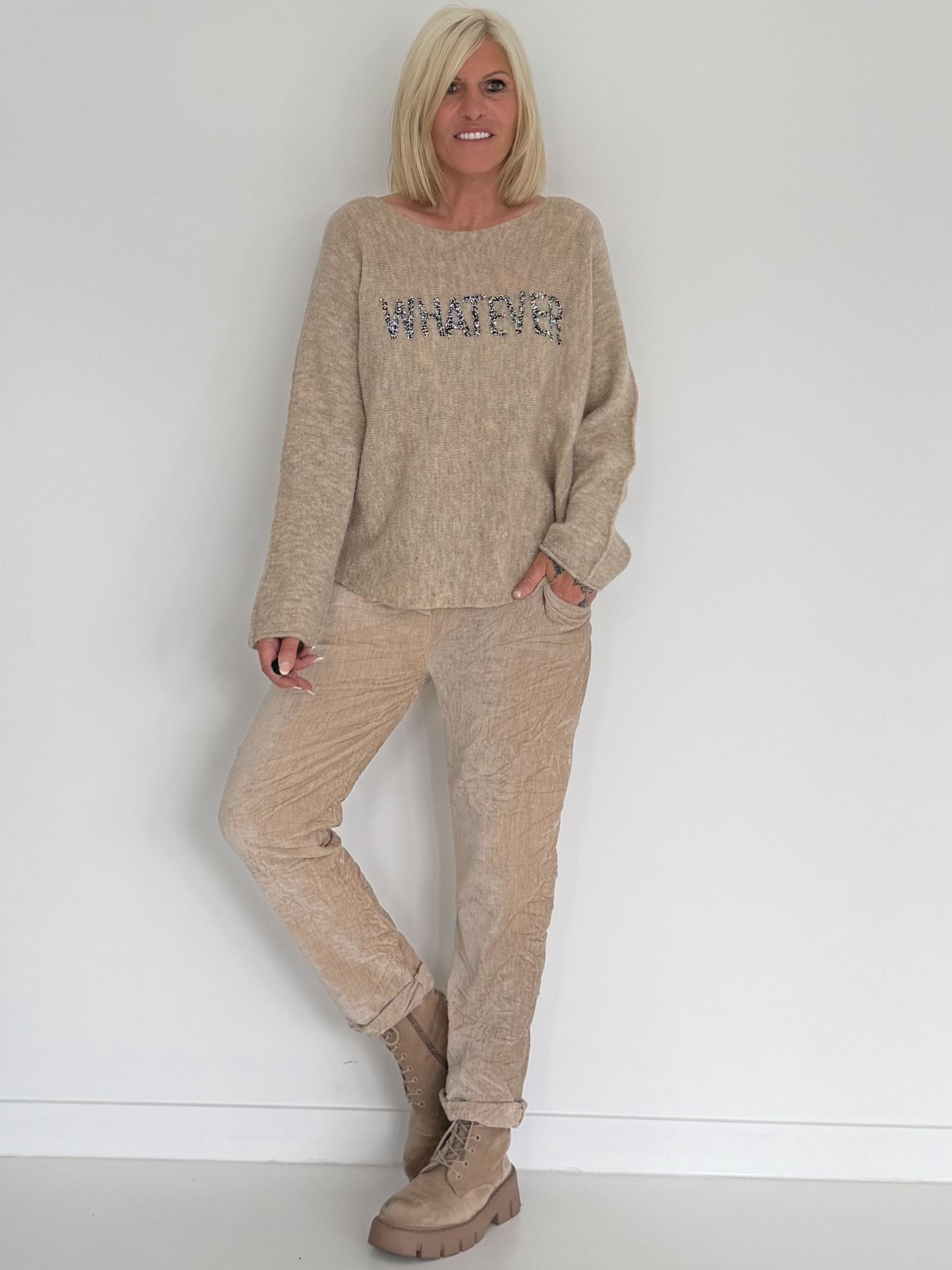 Zachte trui Whatever - beige