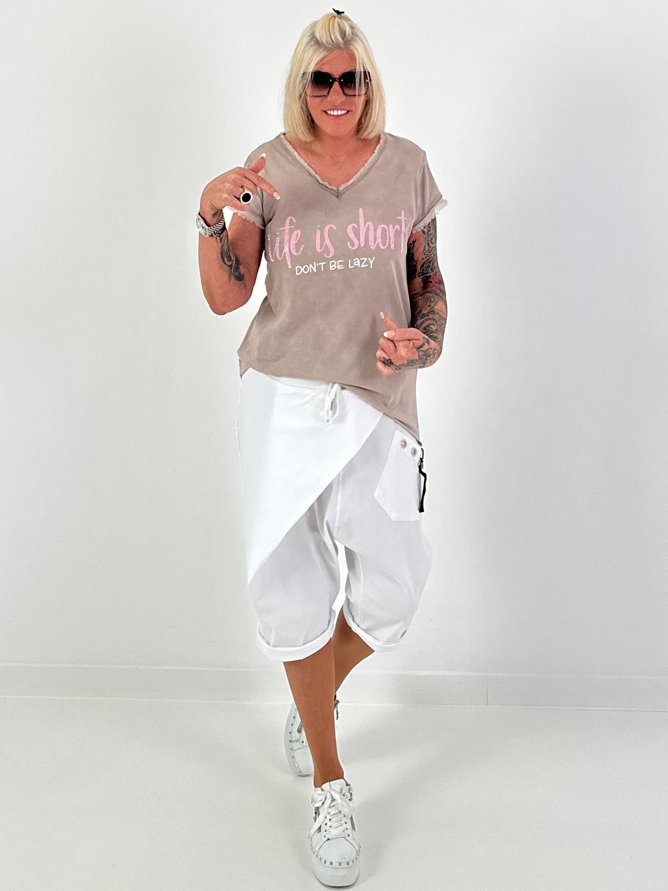 T-Shirt Life Is Short - taupe