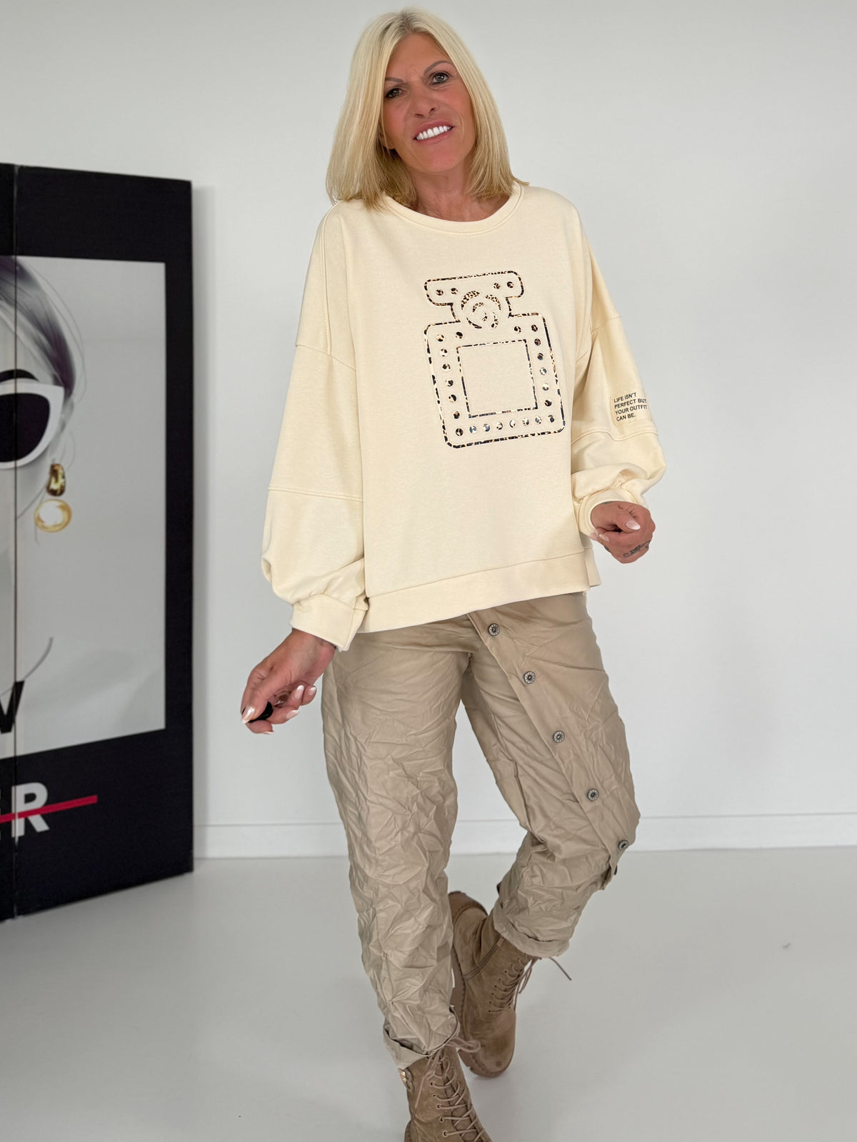 Sweater mit 3D-Print - beige-leo