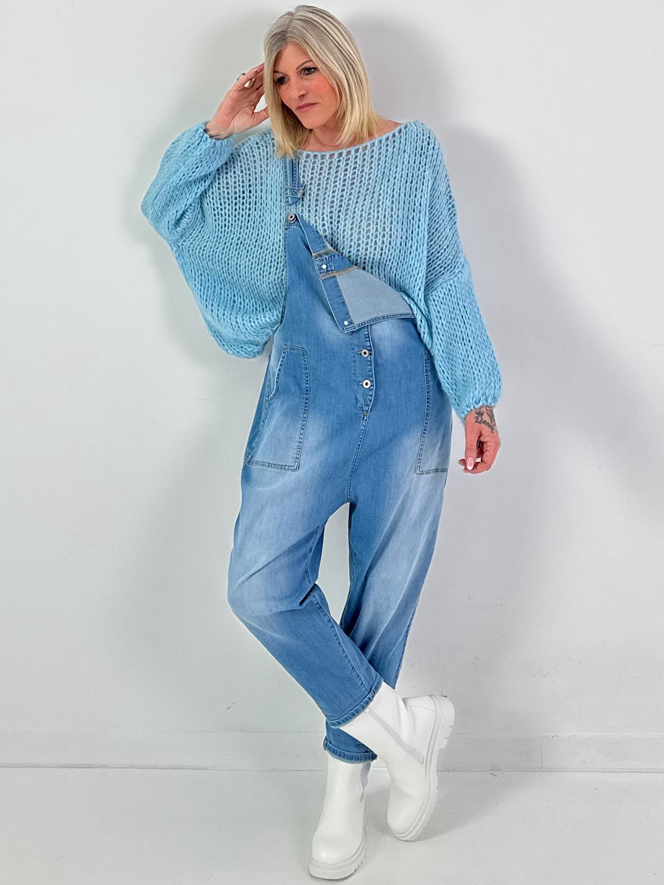 Grof gebreide trui, model "Balloon Bubble" - blauw