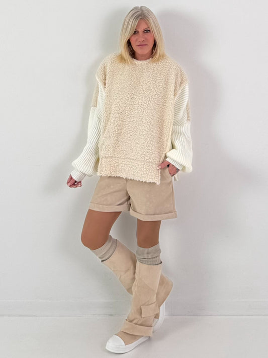 Trui model "Cloud Hug" - ecru