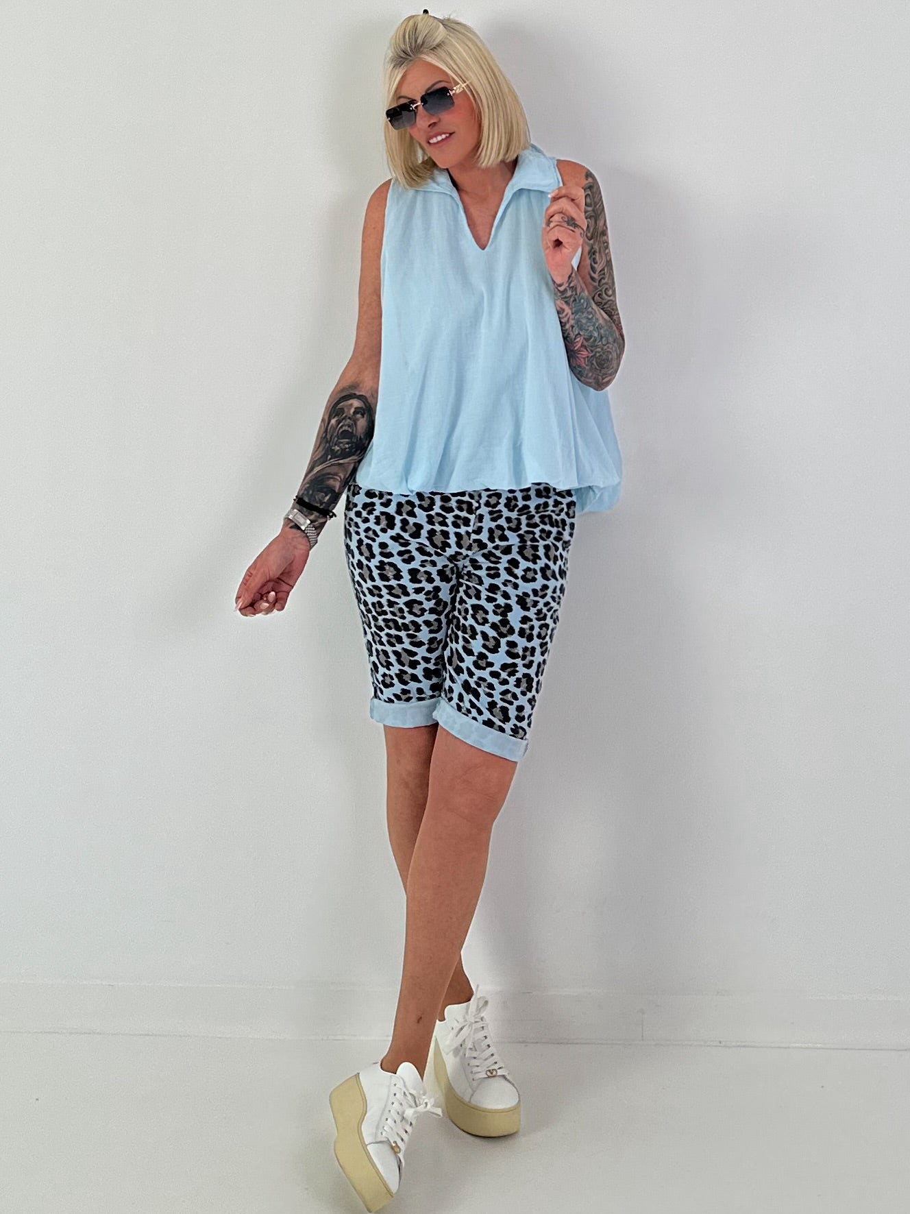 Ballon Blusen Top mit V-Neck - hellblau