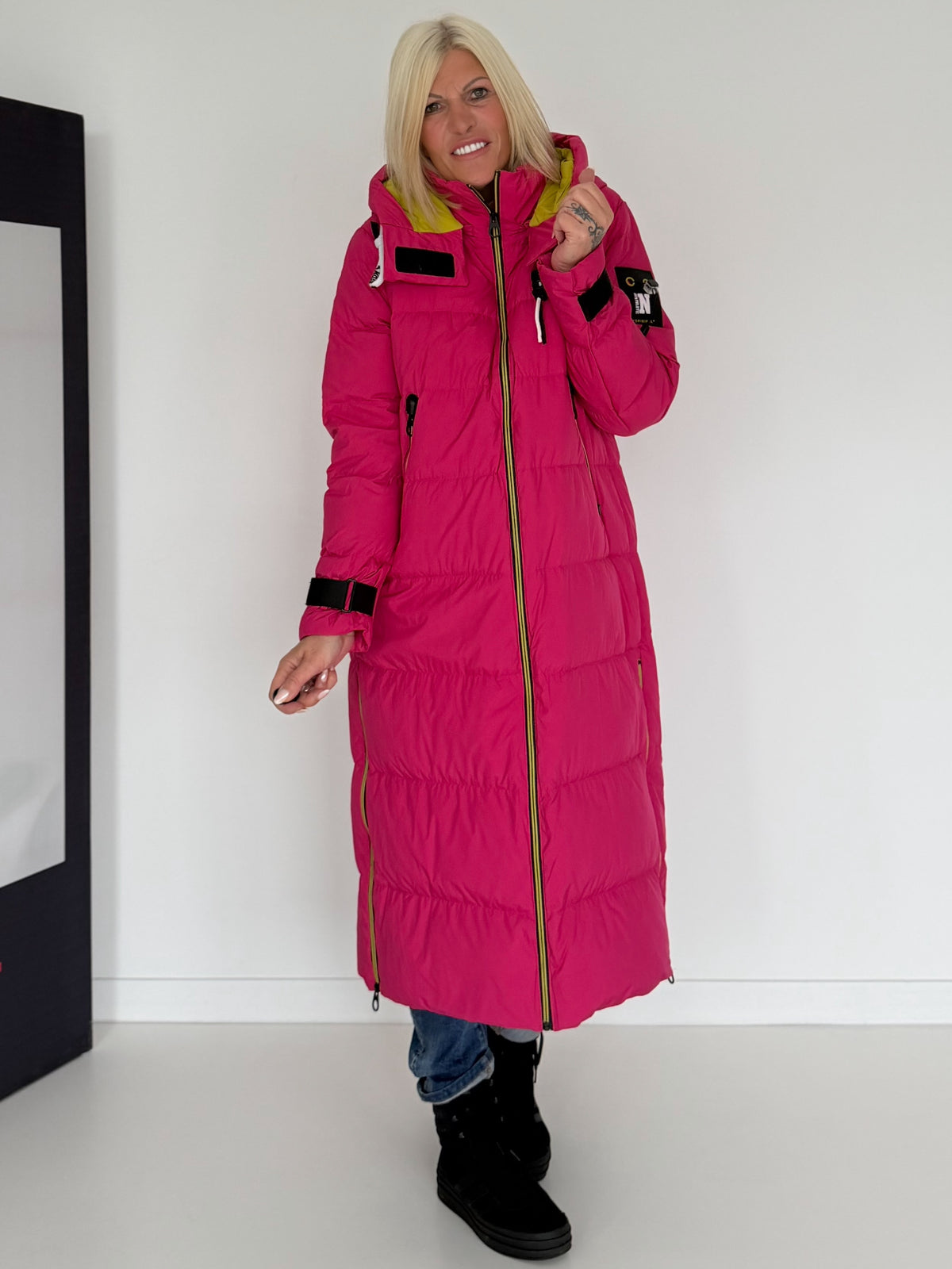 Daunenmantel mit Kapuze - pink