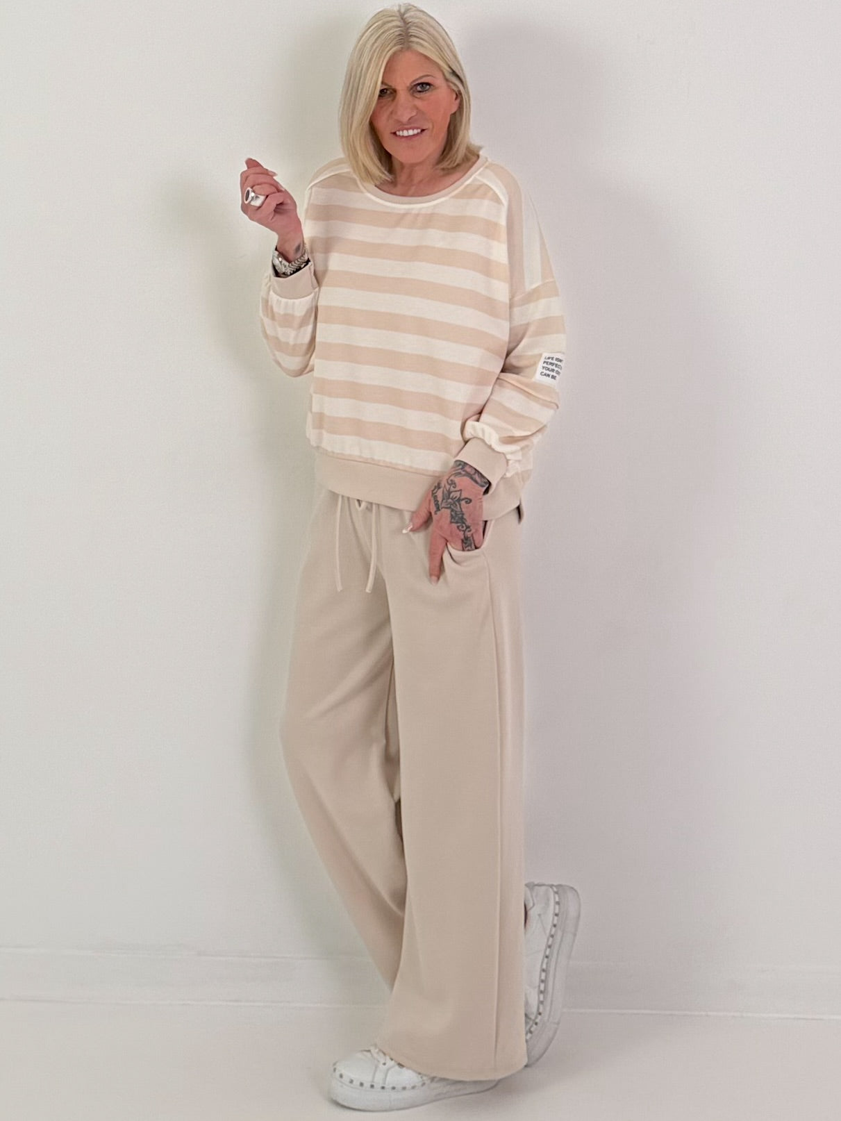 Zweiteiler mit Streifen - beige-weiss