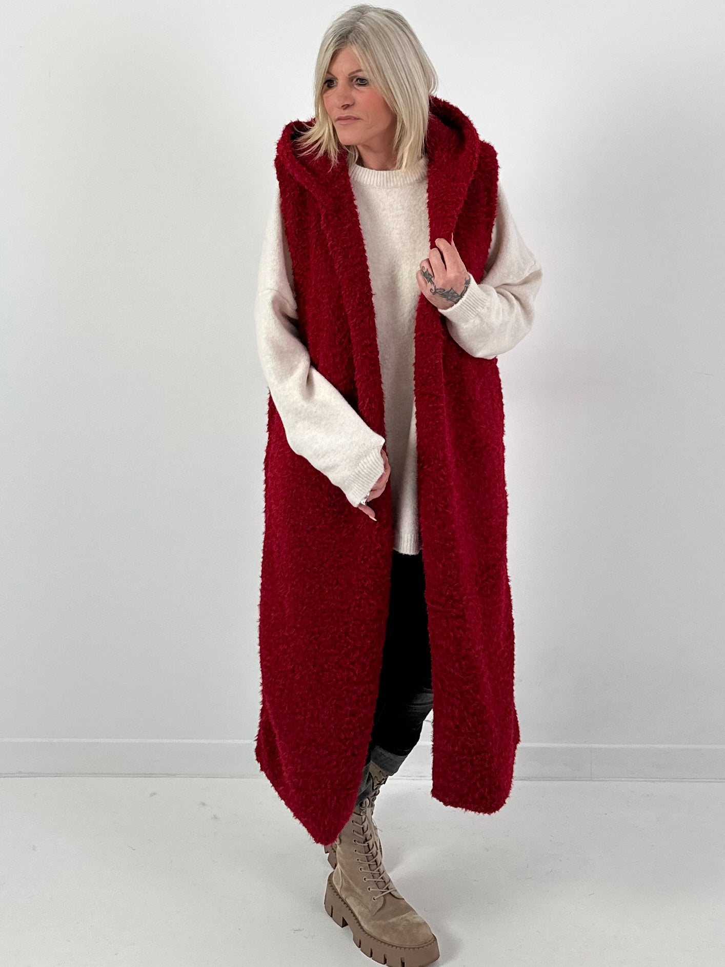 Long vest model "Leo Layers" - bordeaux