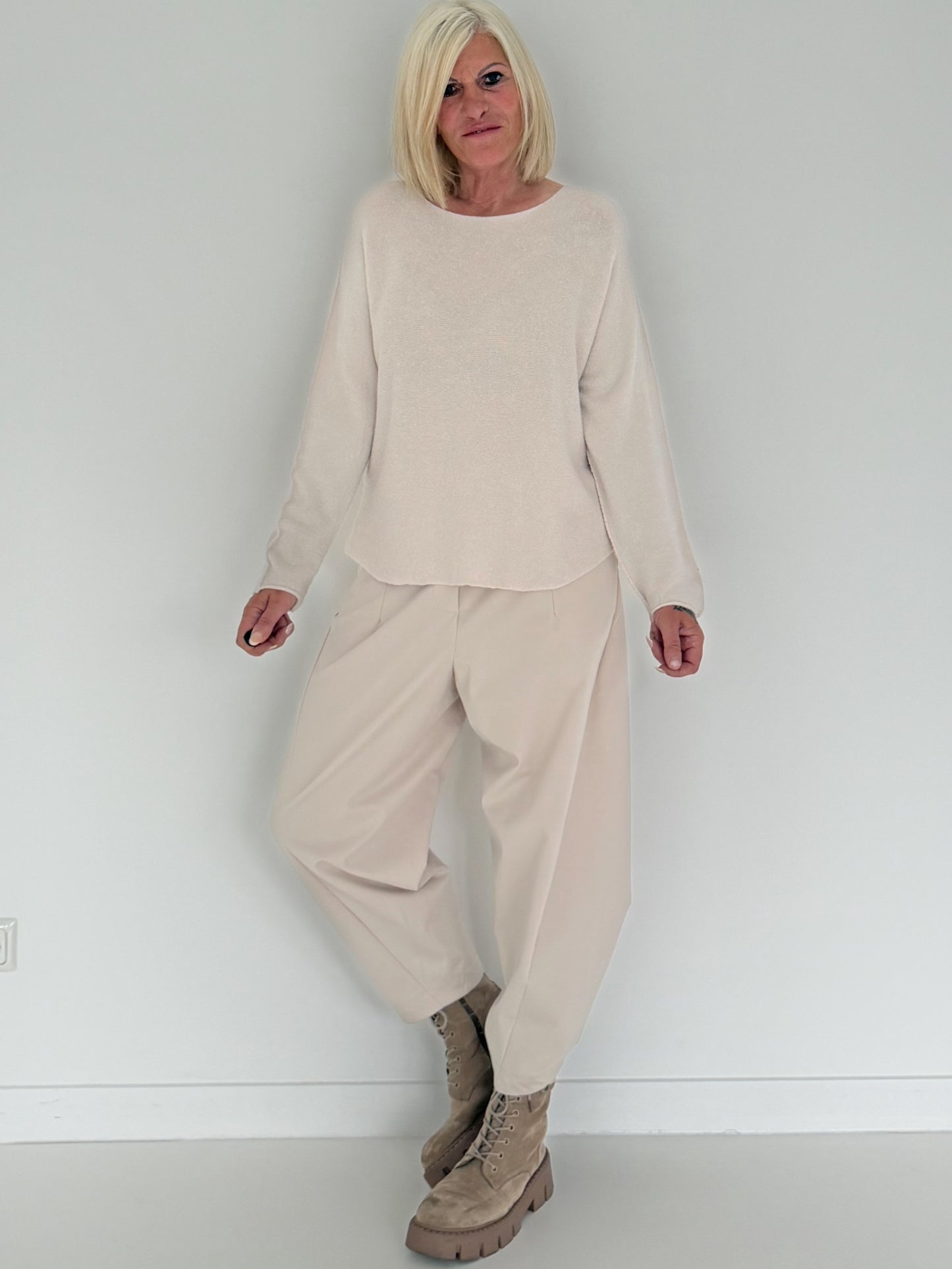 Soft Basic Sweater - beige