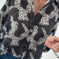 Leichte oversized Bluse mit Muster - schwarz-beige