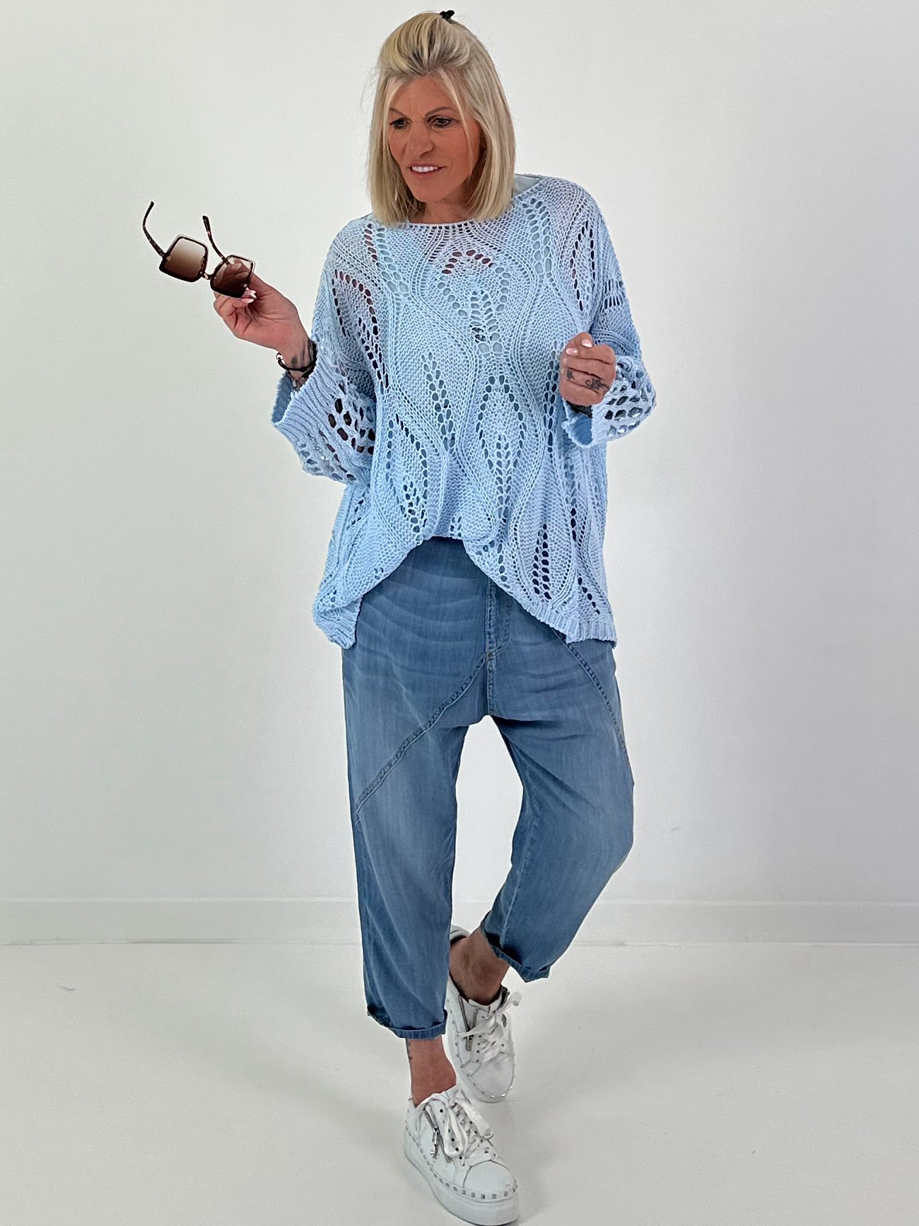 Häkelpullover mit Muster - hellblau