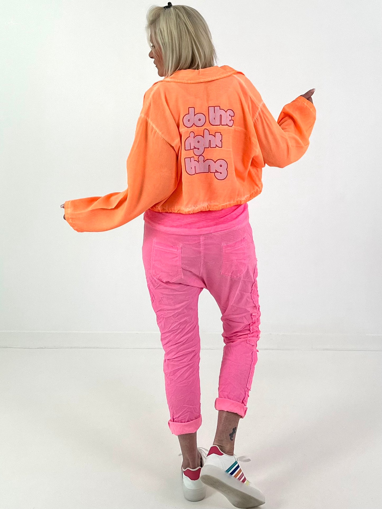 Short jacket with back print - neon orange