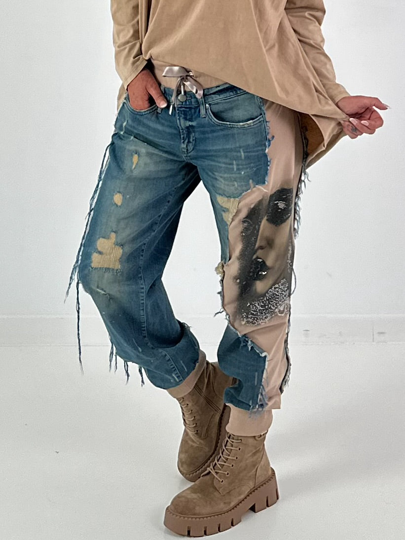 Jogg-Jeans im used Look Woman`s Face - denim
