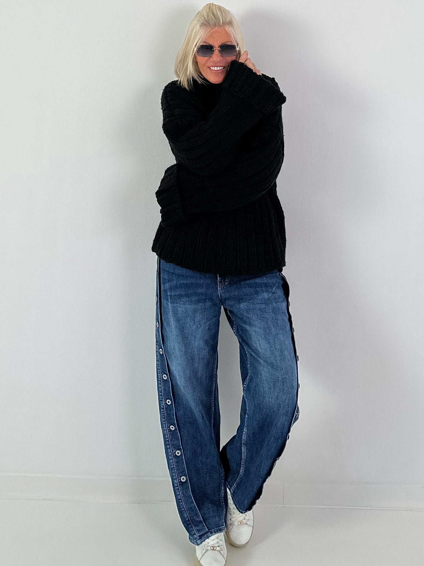 Chunky knit sweater - black