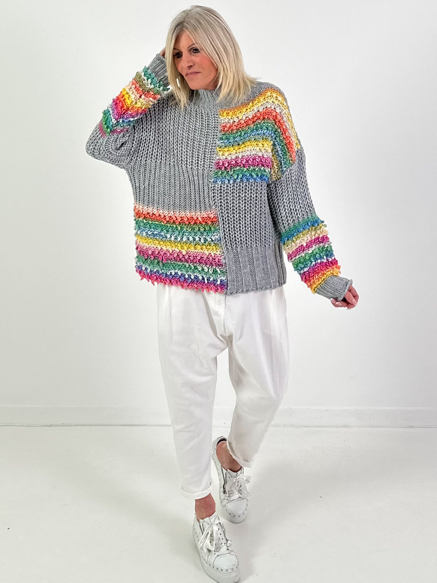 Pullover Modell "Rainbow Dream Knit" - grau