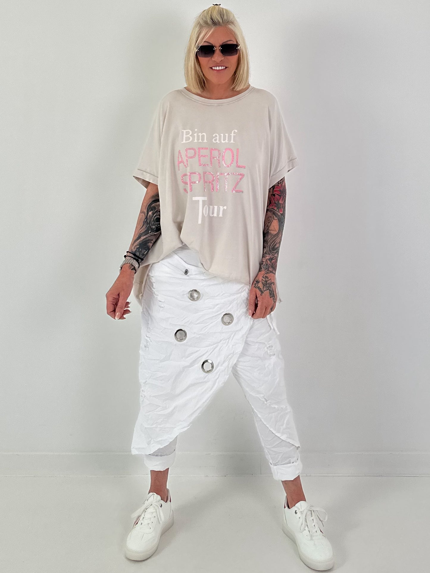 Oversized T-Shirt on Tour - beige