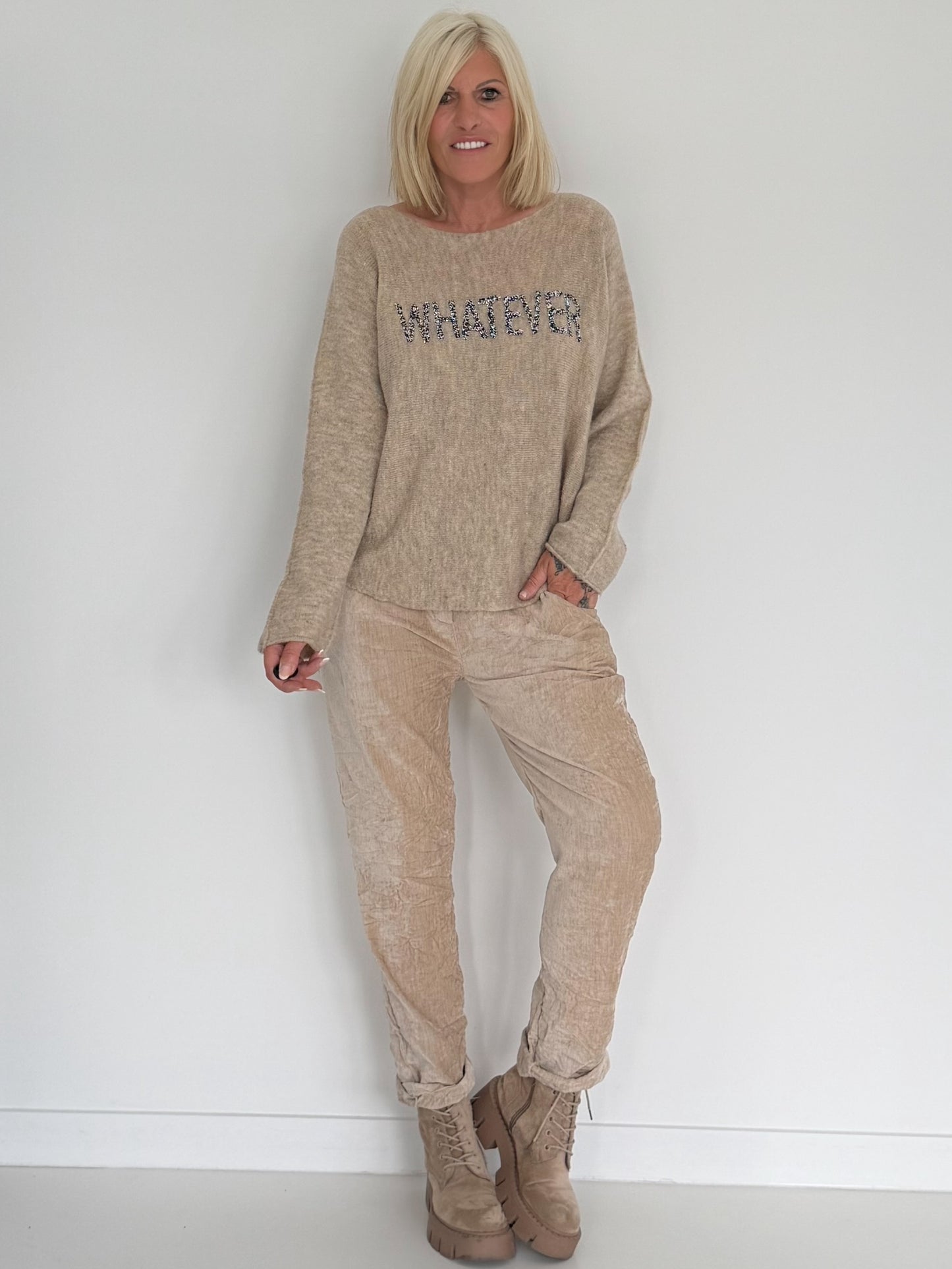 Zachte trui Whatever - beige