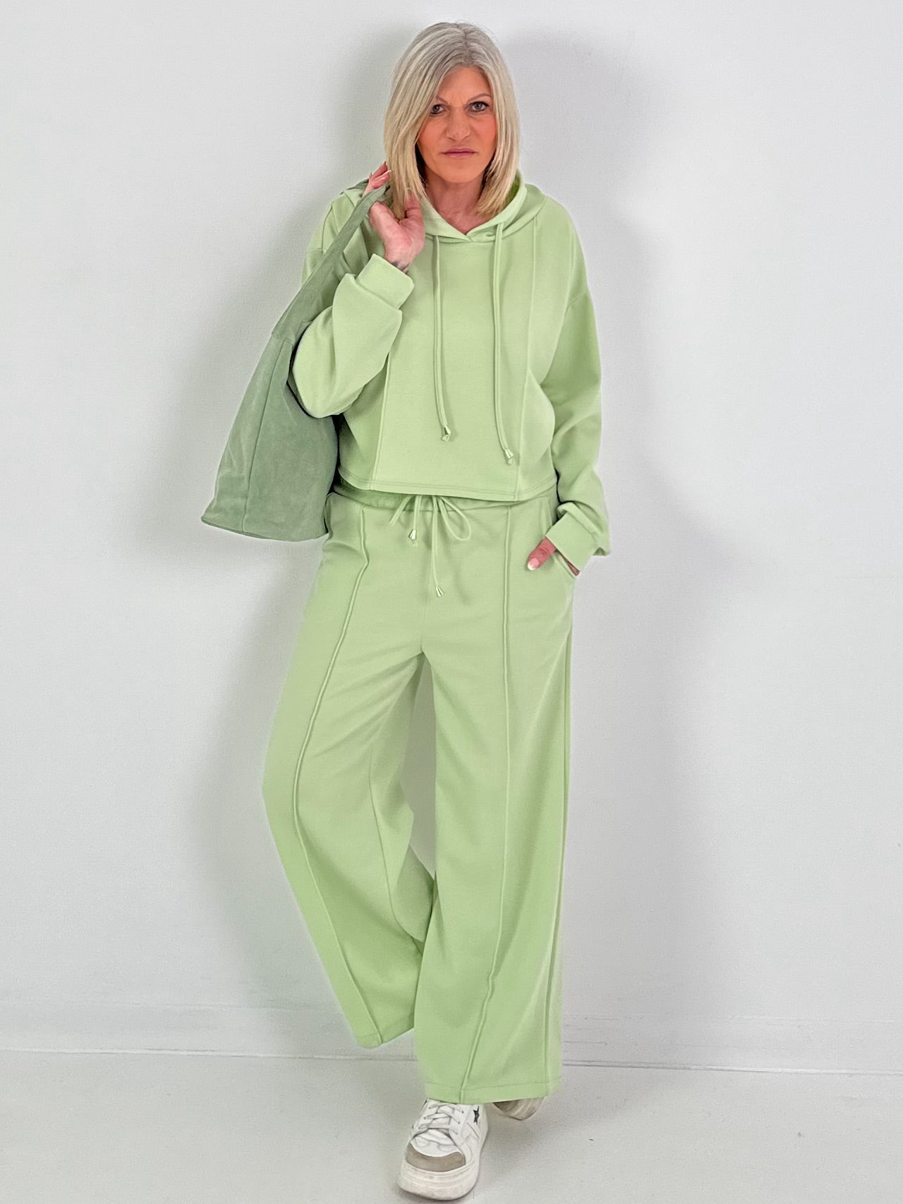 Zweiteiler mit Kapuze - lindgrün