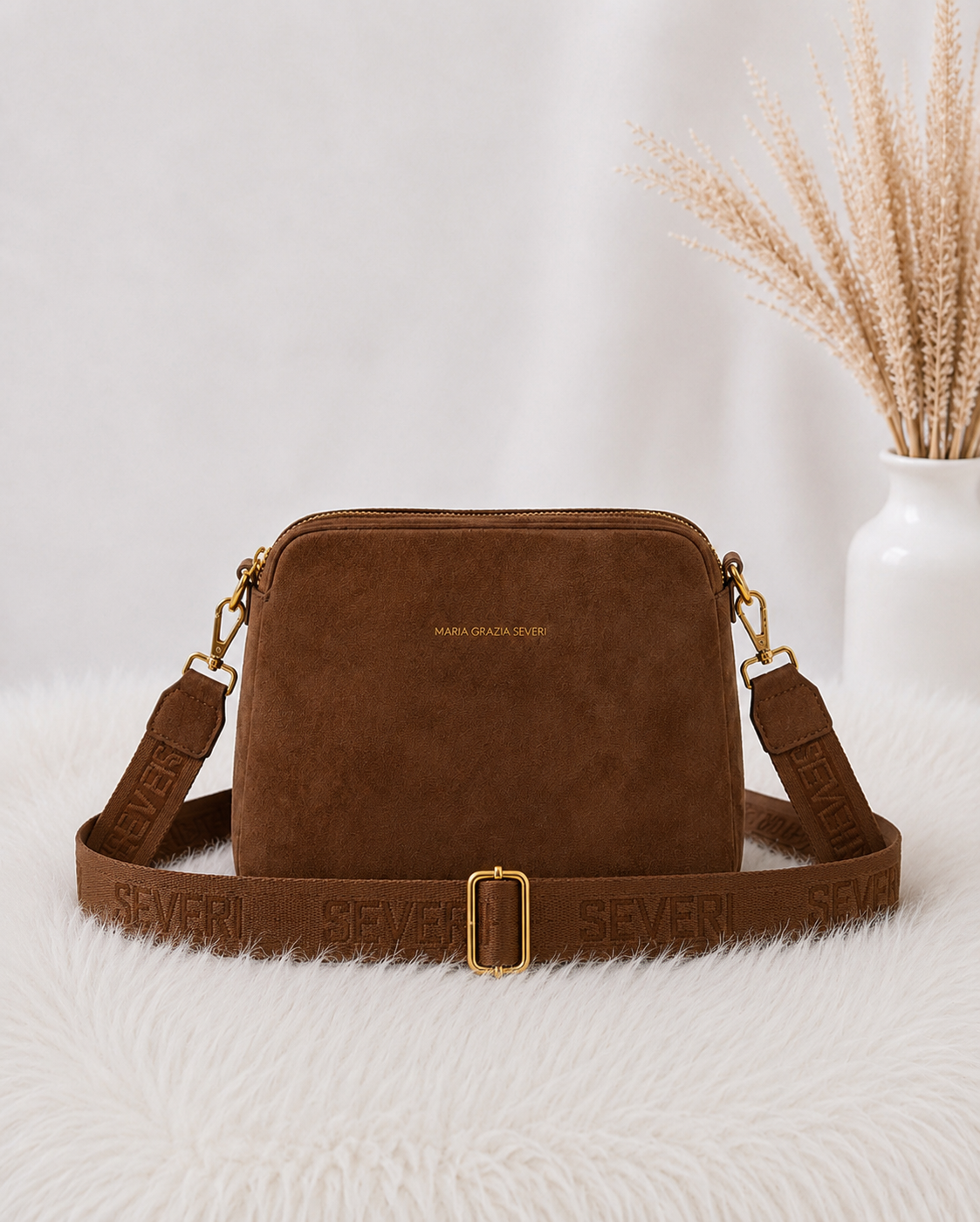 Crossbody-Bag in Wildleder-Optik - braun