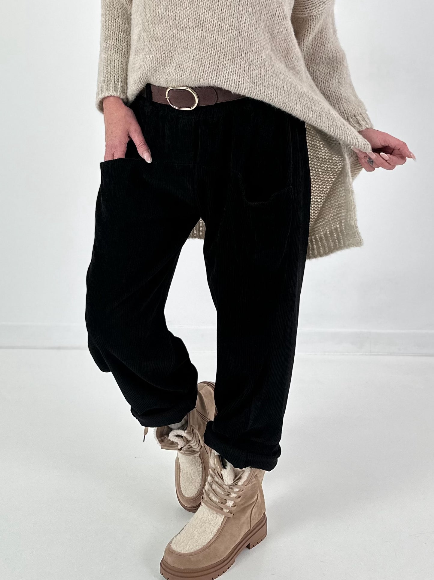 Corduroy trousers model "Casual Comfort" - black