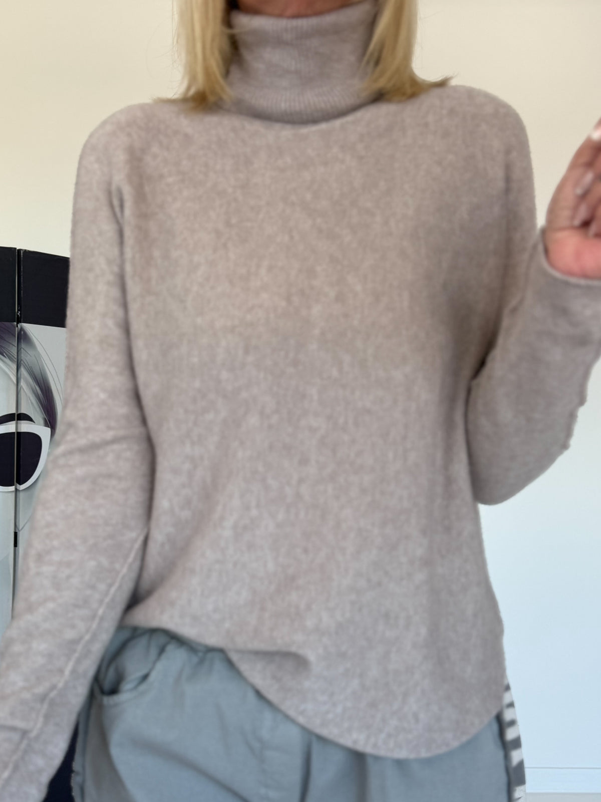 Basic Rollkragenpullover - taupe