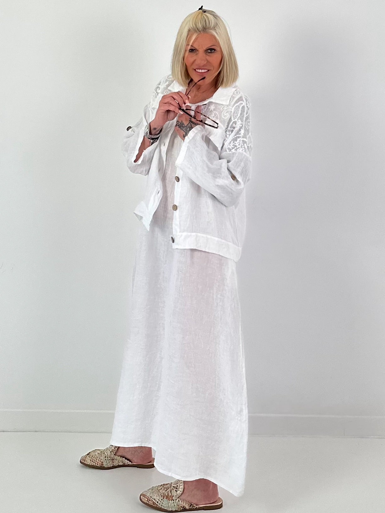 Sleeveless Linen Dress with Crochet Insert - white