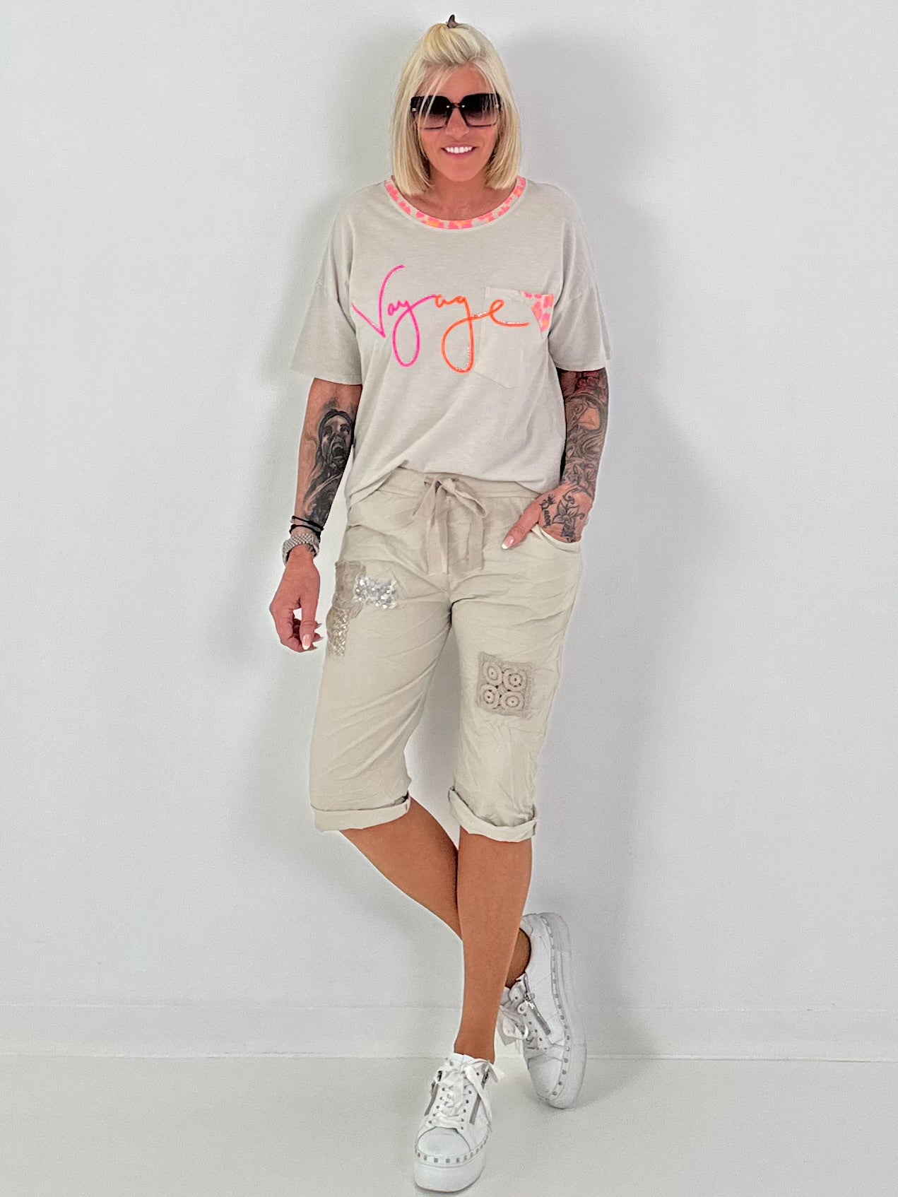 T-Shirt mit Leo-Details - beige