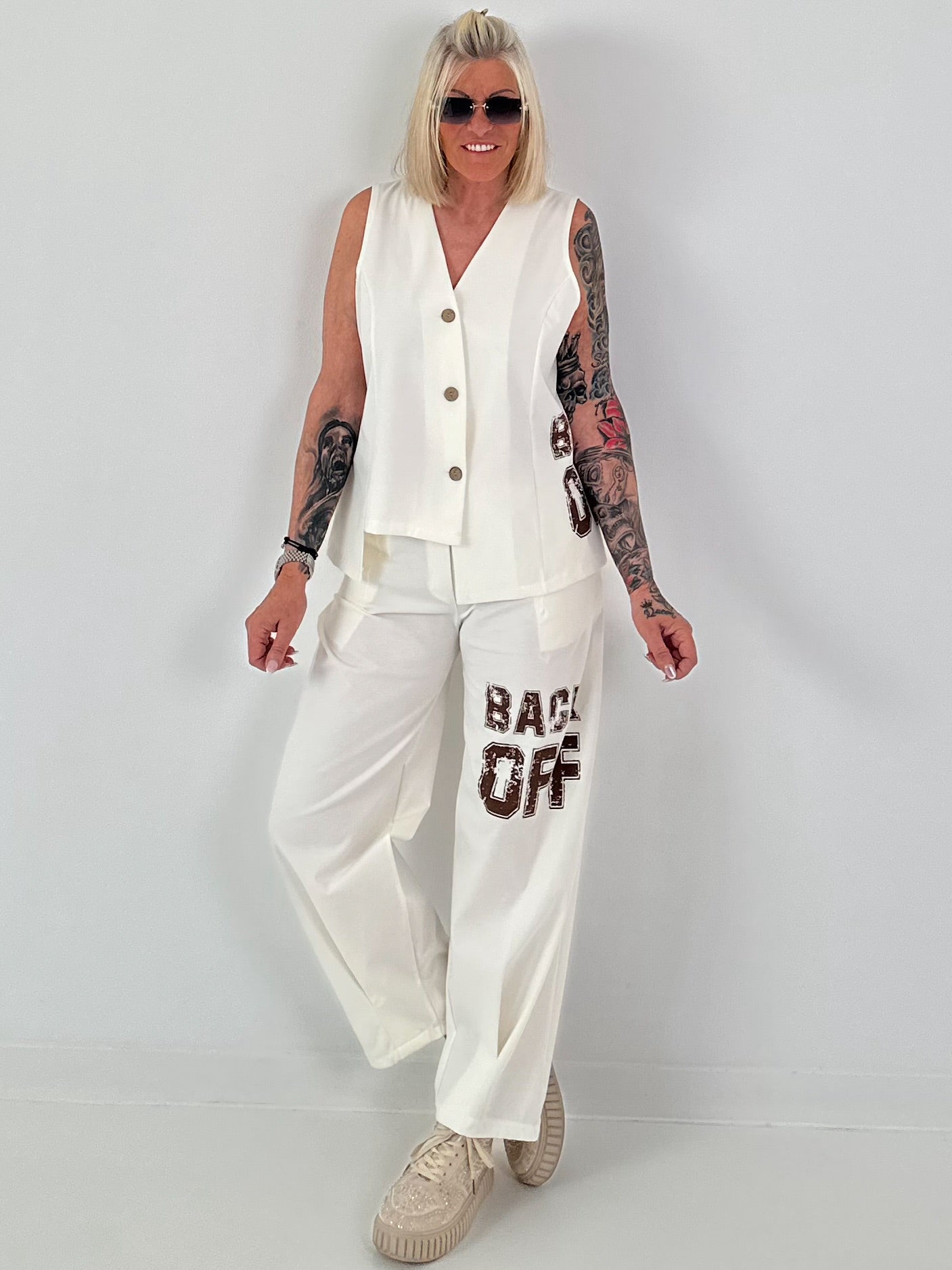 Weste BACK OFF - off white
