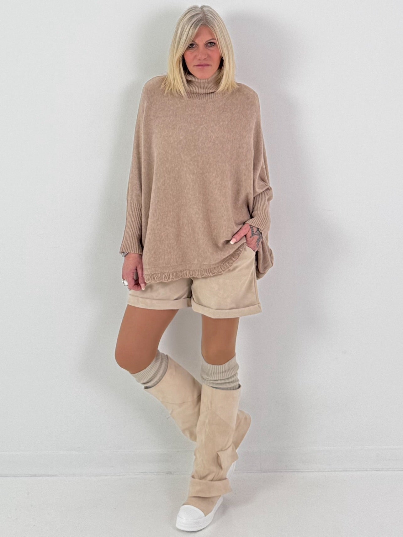 Oversized trui model “Relaxed Chic” - beige