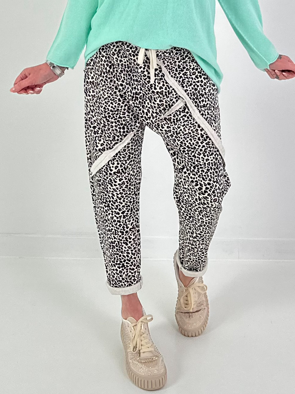 Lässige Leo-Baggy - mehrfarbig