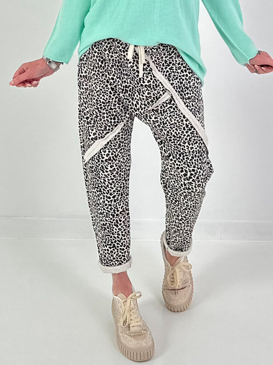 Lässige Leo-Baggy - mehrfarbig