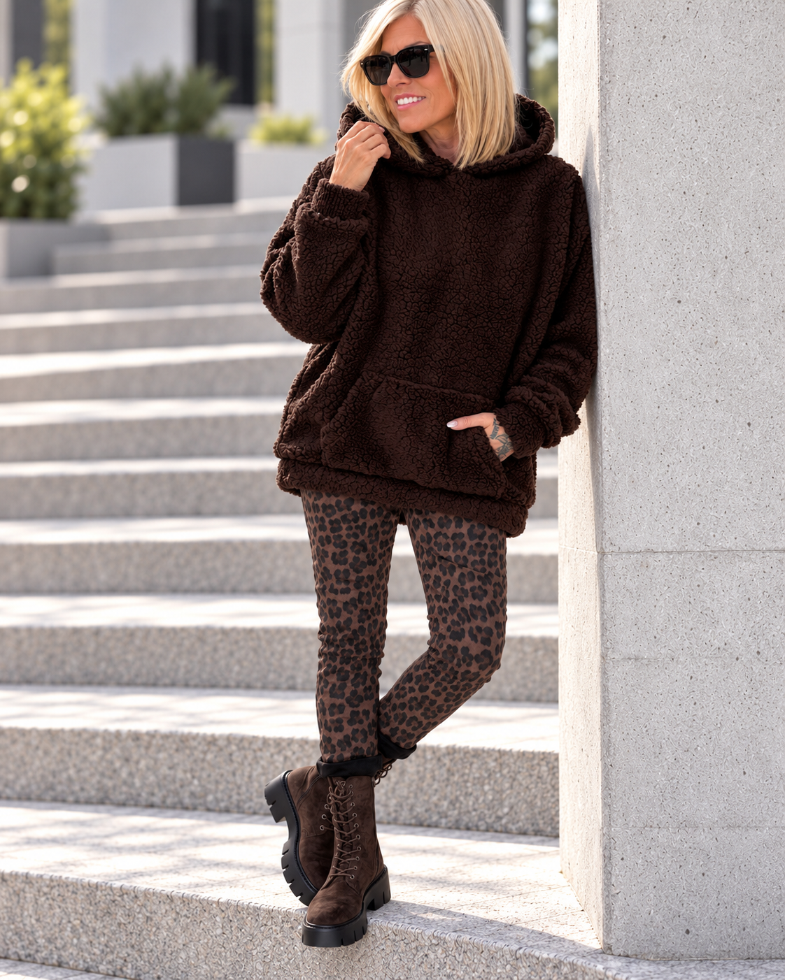 Hoodie in Teddy-Curl-Optik - mokka