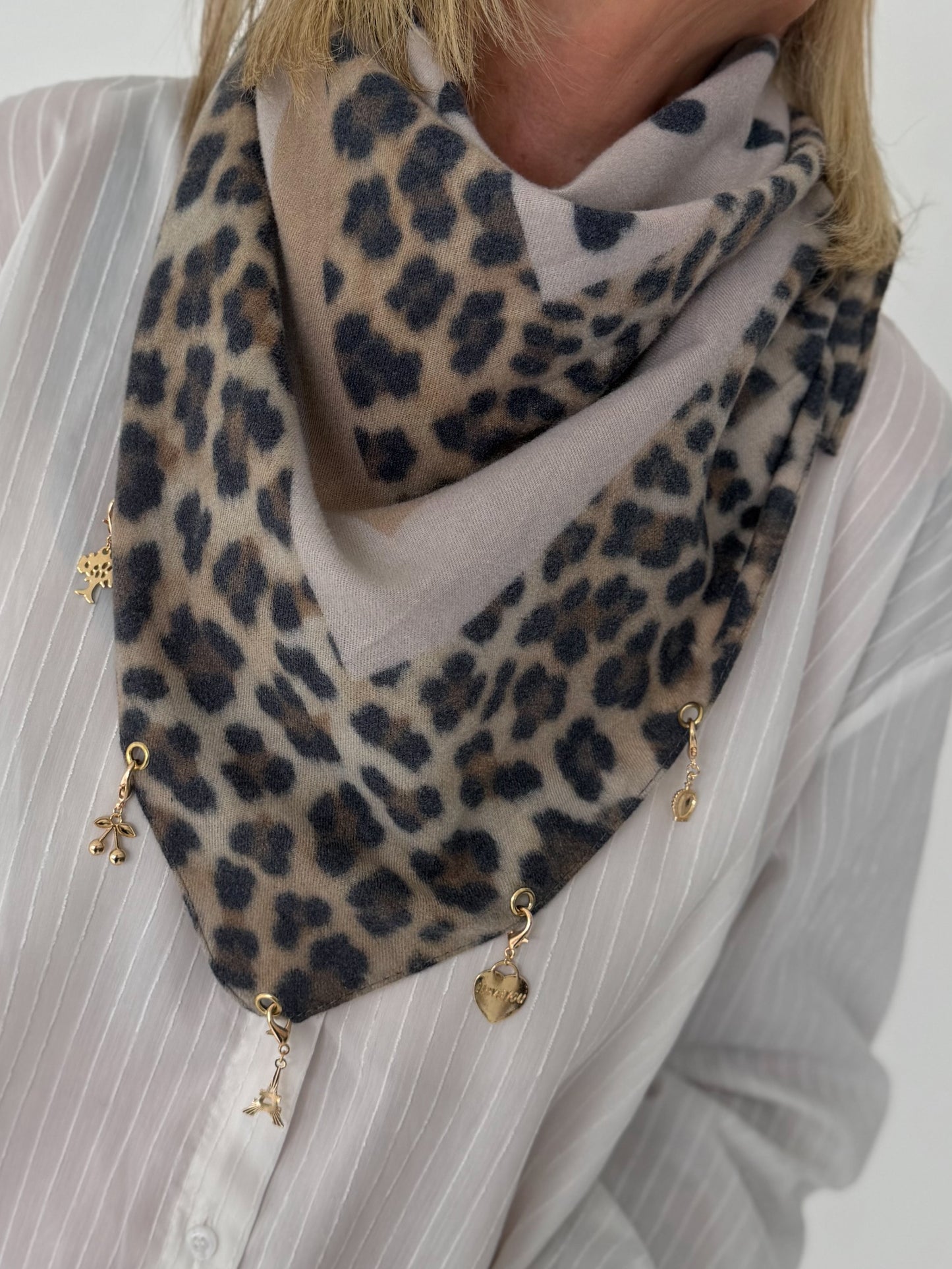 Dreieckstuch mit Mustermix und Charms - beige-leo-mehrfarbig