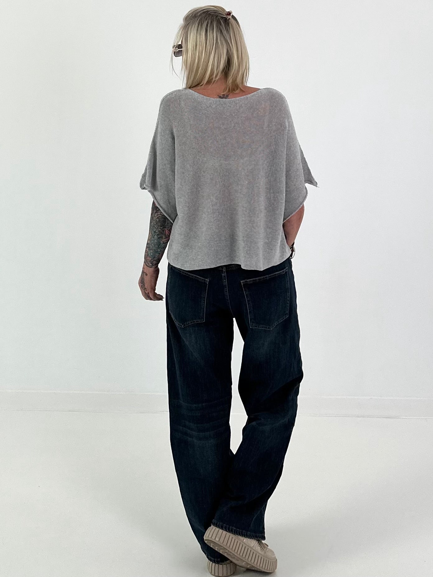 Lightweight sweater with half sleeves - light grey