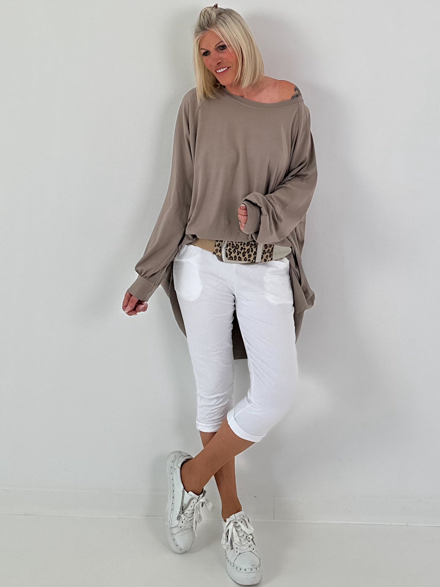 Oversized T-shirt with back print - taupe
