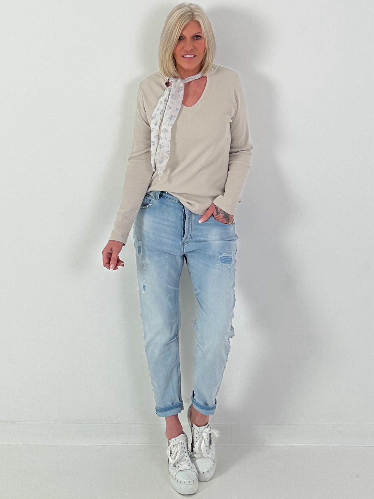 Ripp-Shirt mit floralen Bändern - beige