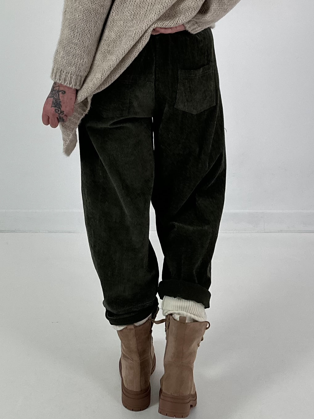 Corduroy trousers model “Casual Comfort” - olive