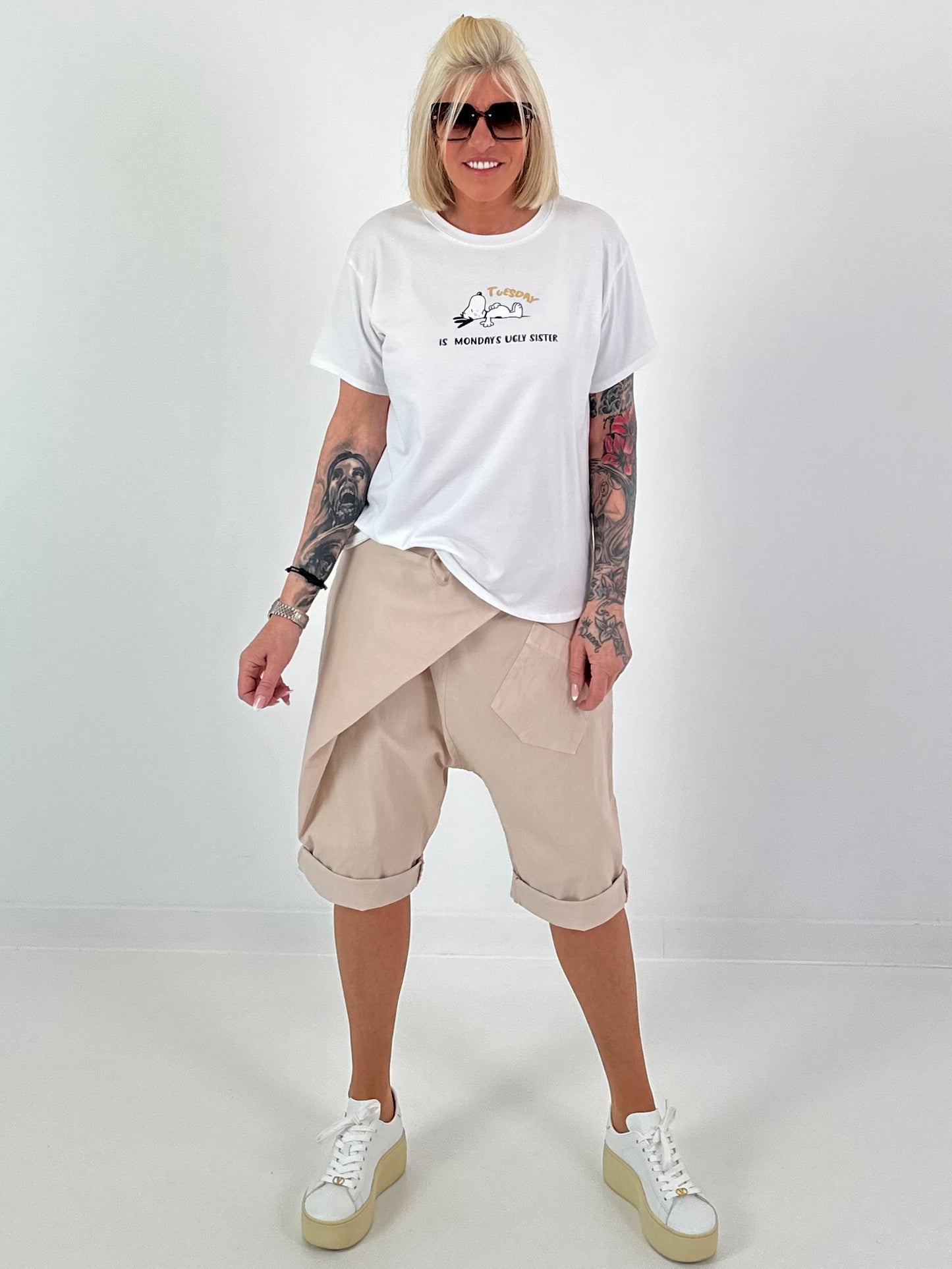 T-Shirt Monday - white