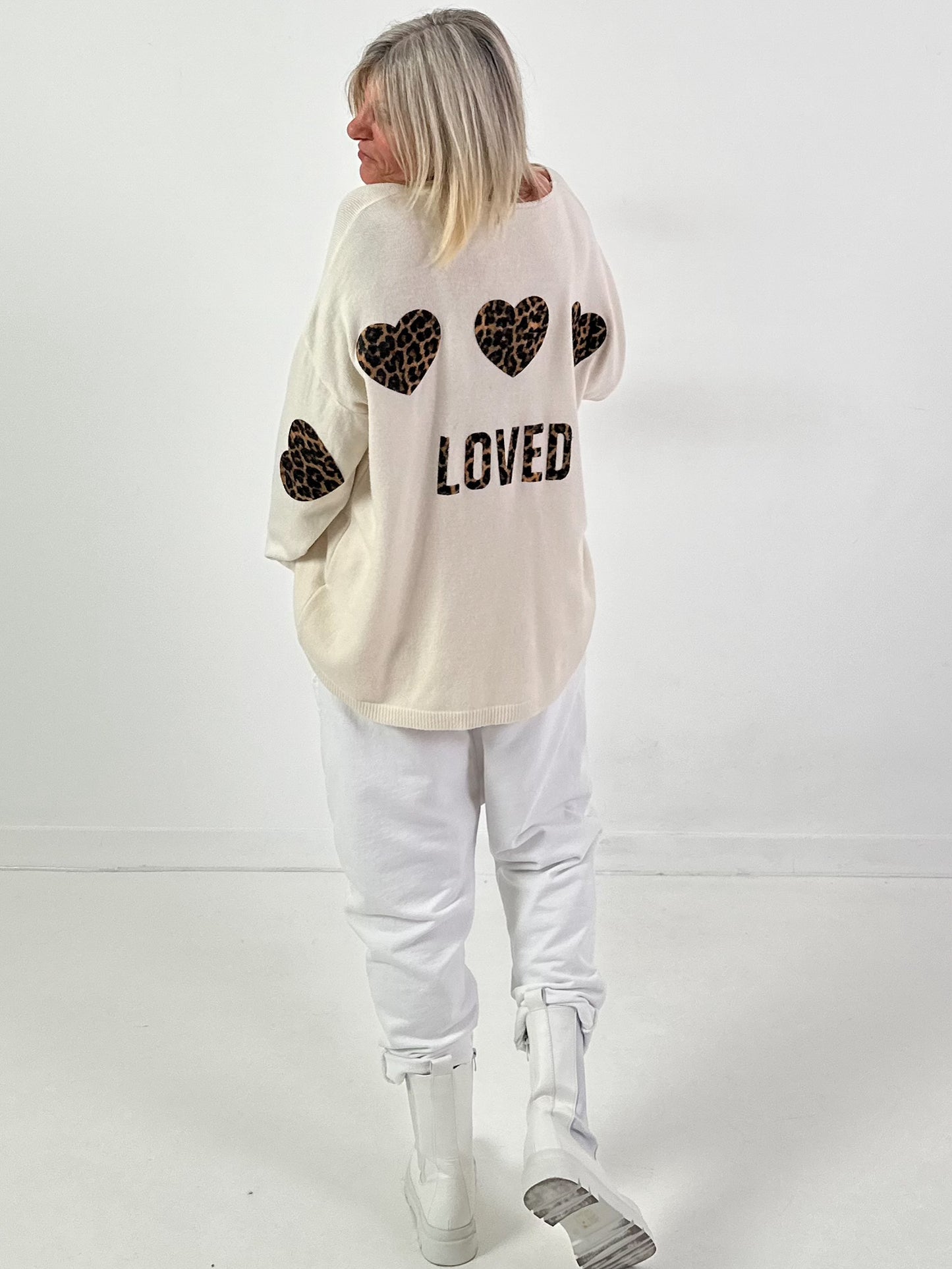 Strickpullover Modell "Loved Edition" - ecru