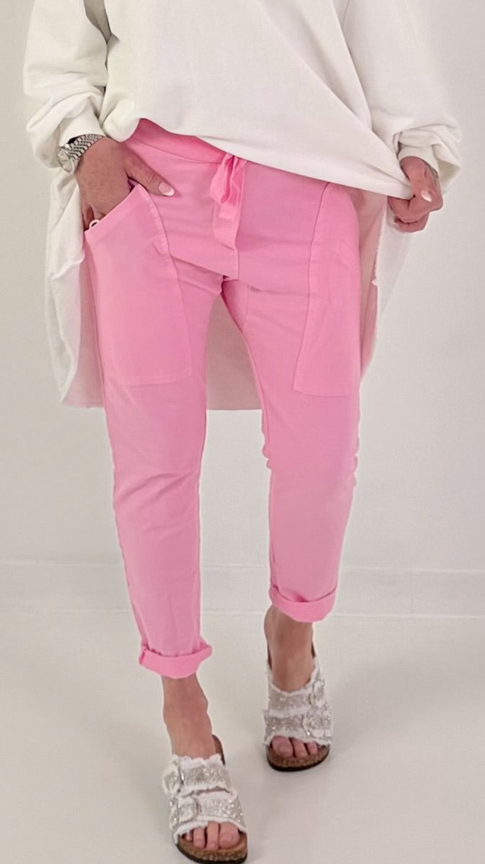 Sweatpants with large patch pockets - pink