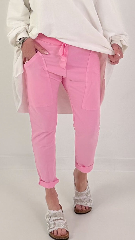 Sweatpants with large patch pockets - pink