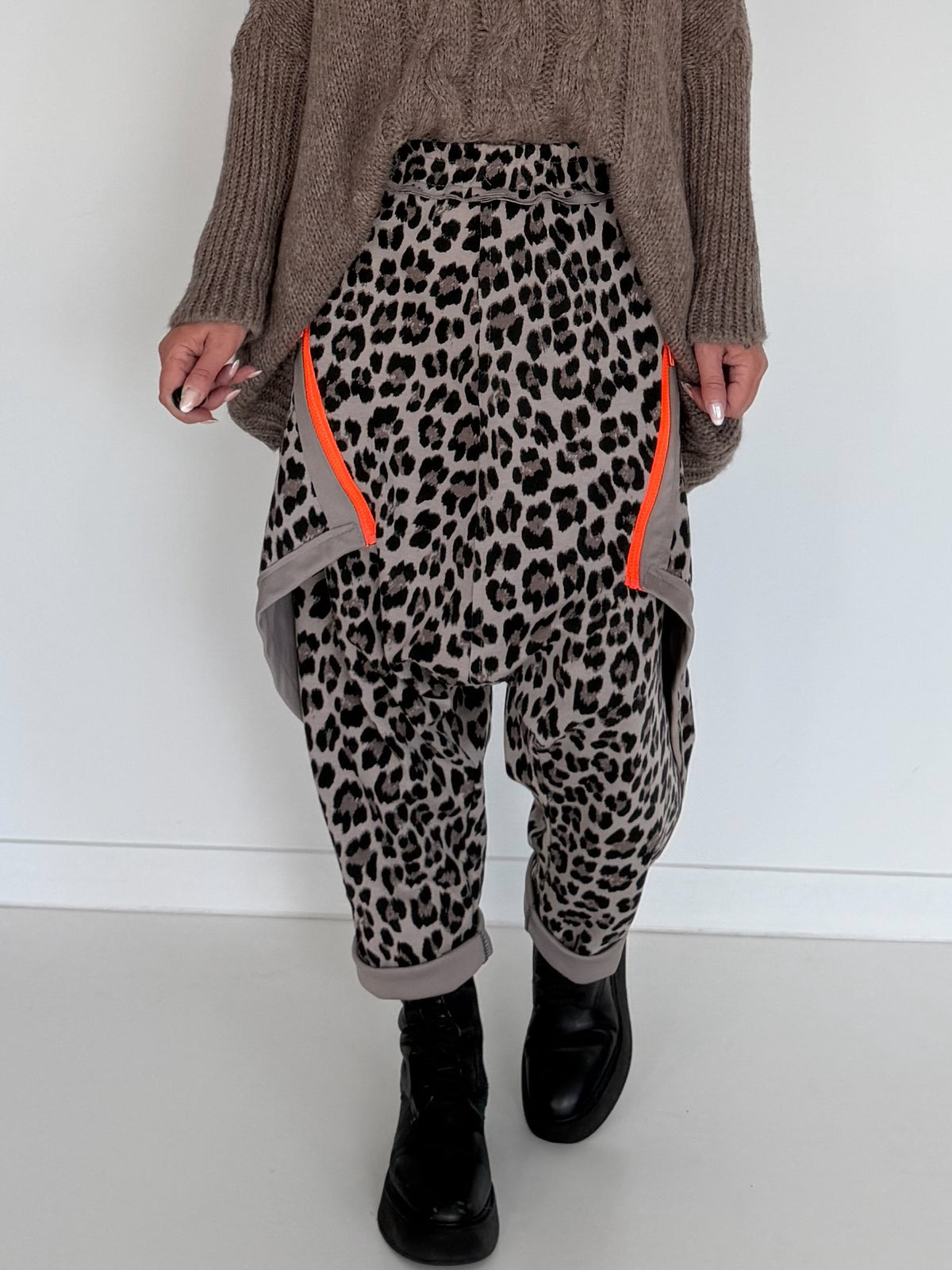 Haremhose im Leo-Print - taupe-mehrfarbig