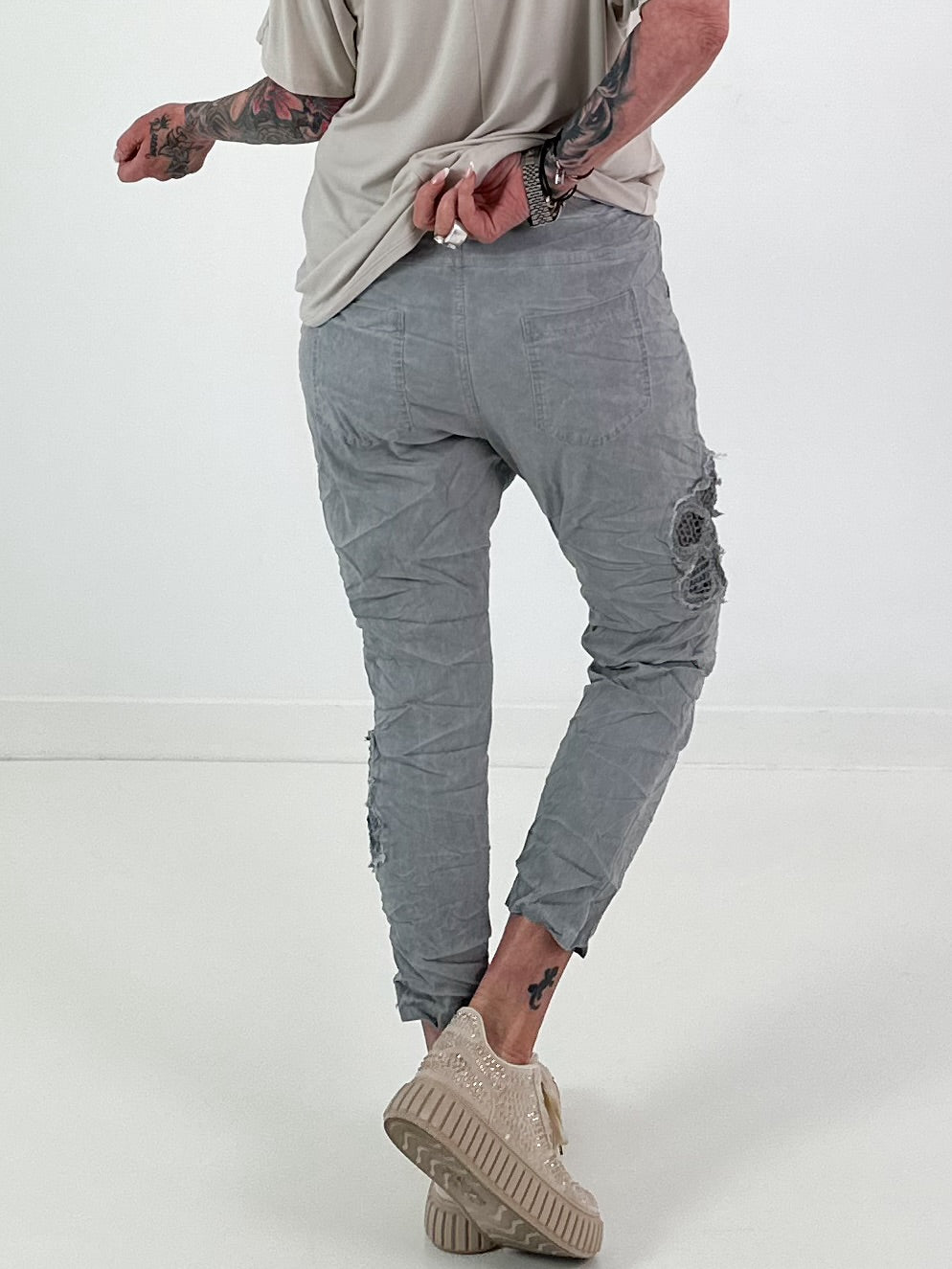 Baggy/Boyfriend Trousers with Crocheted Side Flowers - Grey