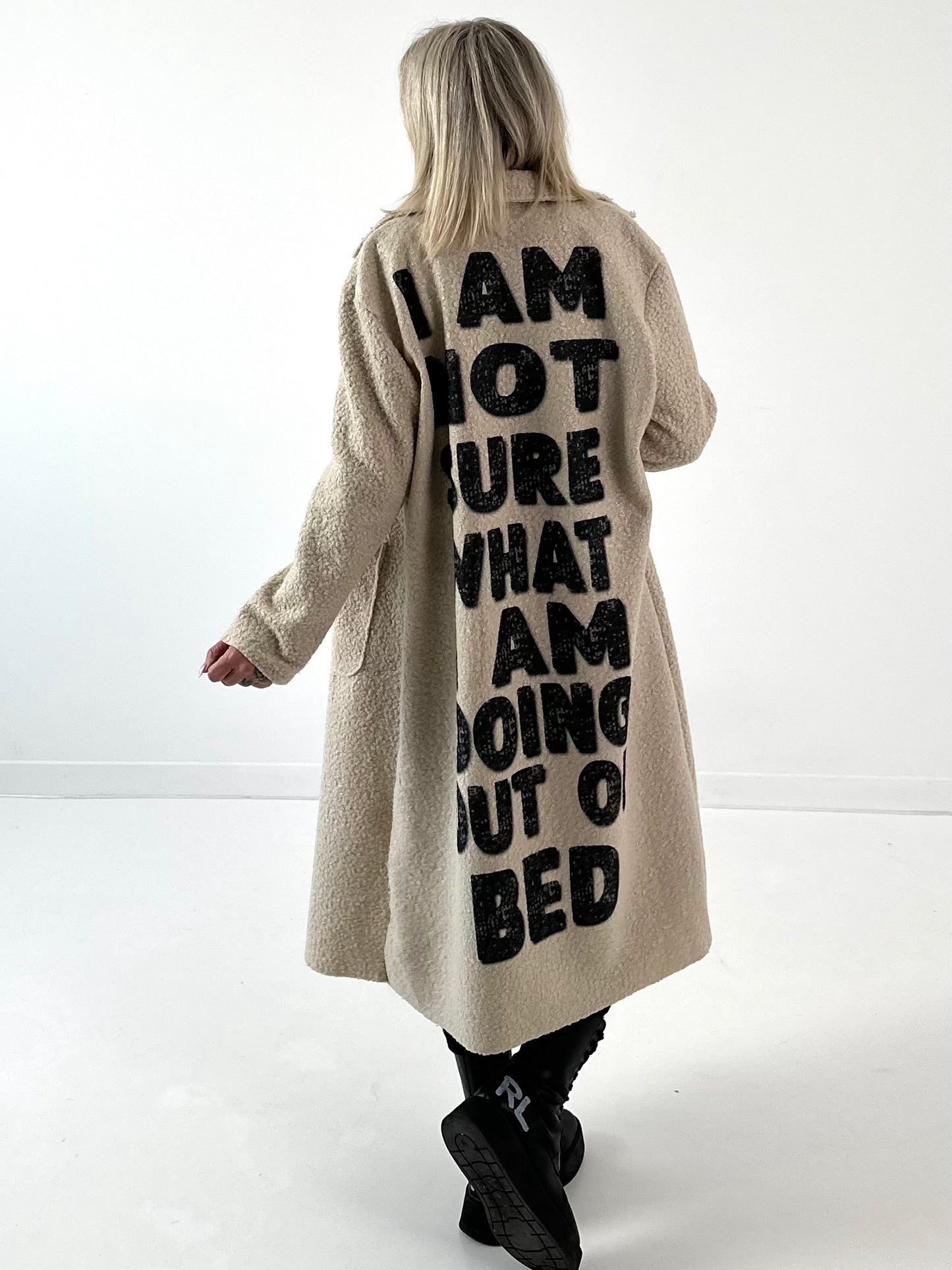 Bouclé jas model “Wake up” - beige