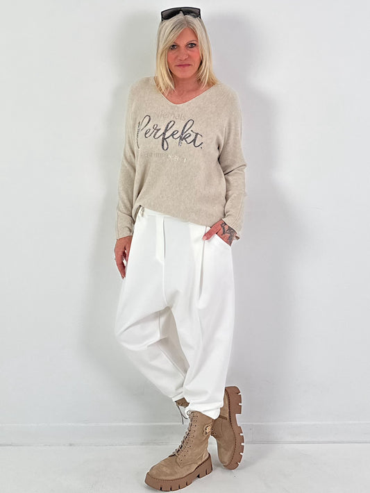 V-hals pullover model "Always Authentic" - beige