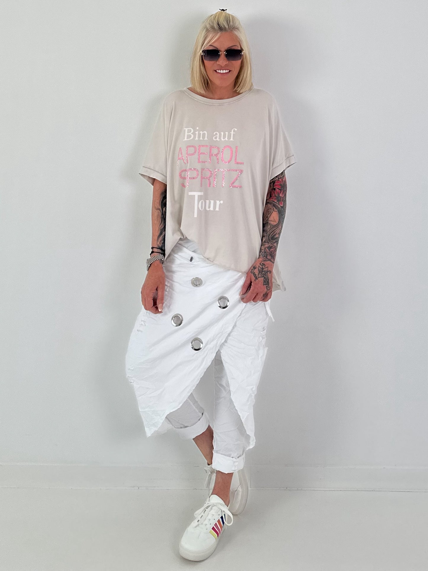 Oversized T-Shirt on Tour - beige