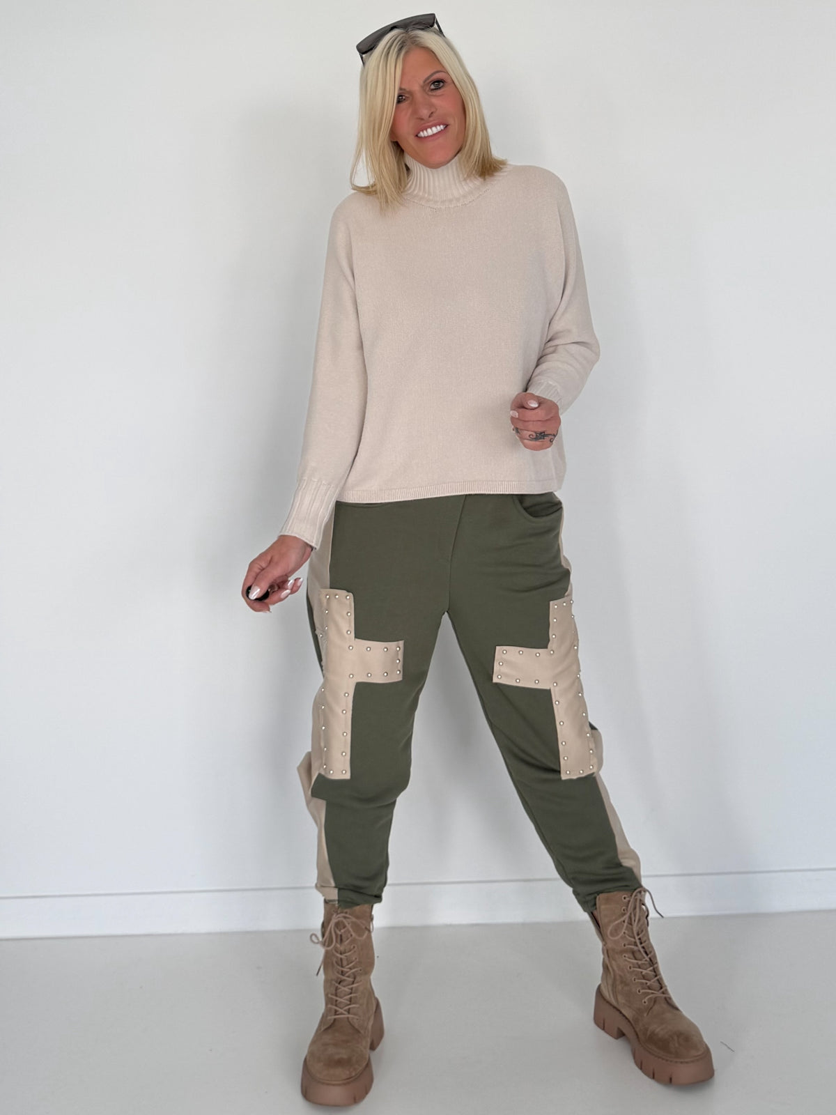 Sweathose im Materialmix - oliv-beige