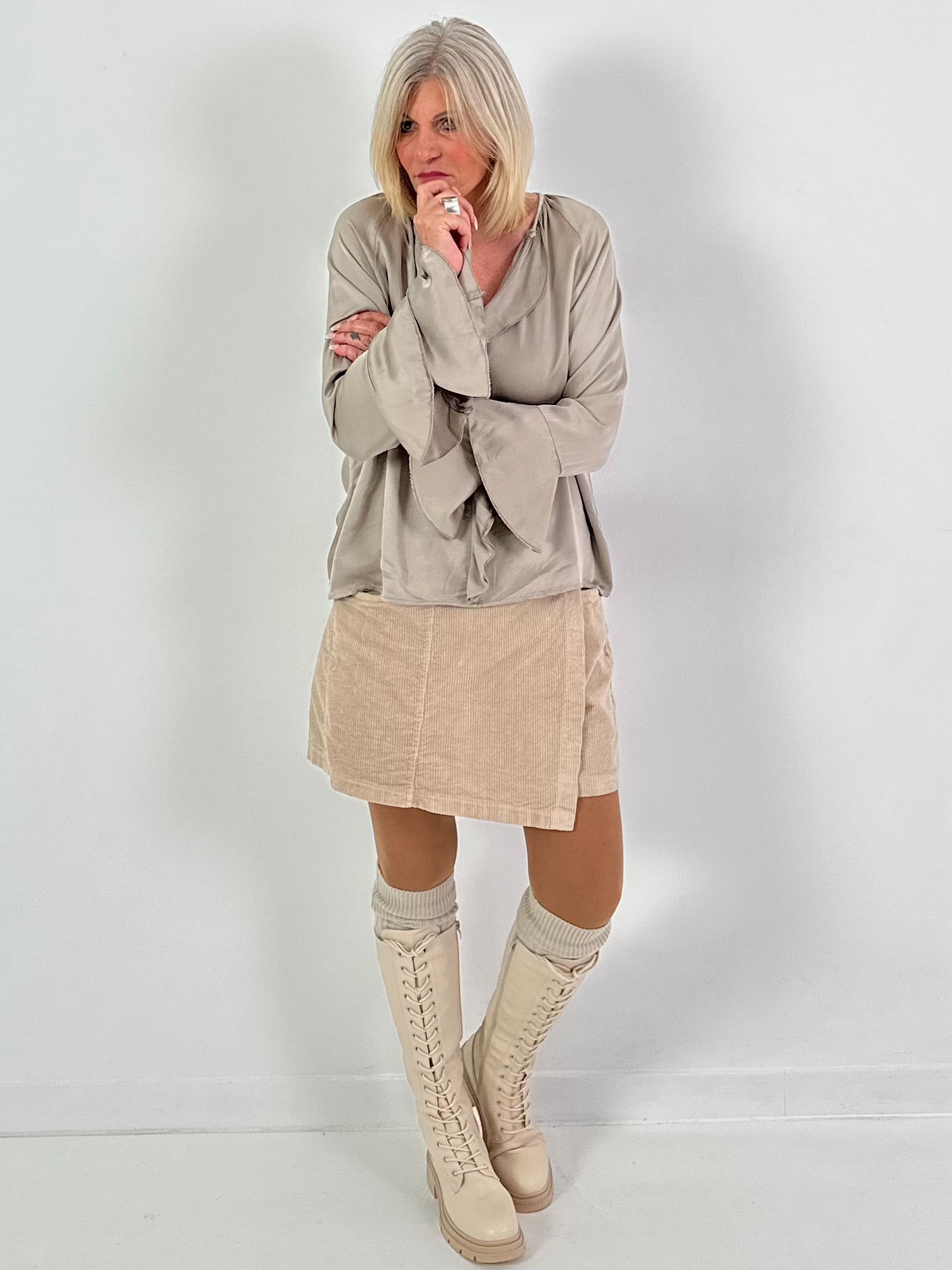 Blouse met volant model "Lush Light" - taupe