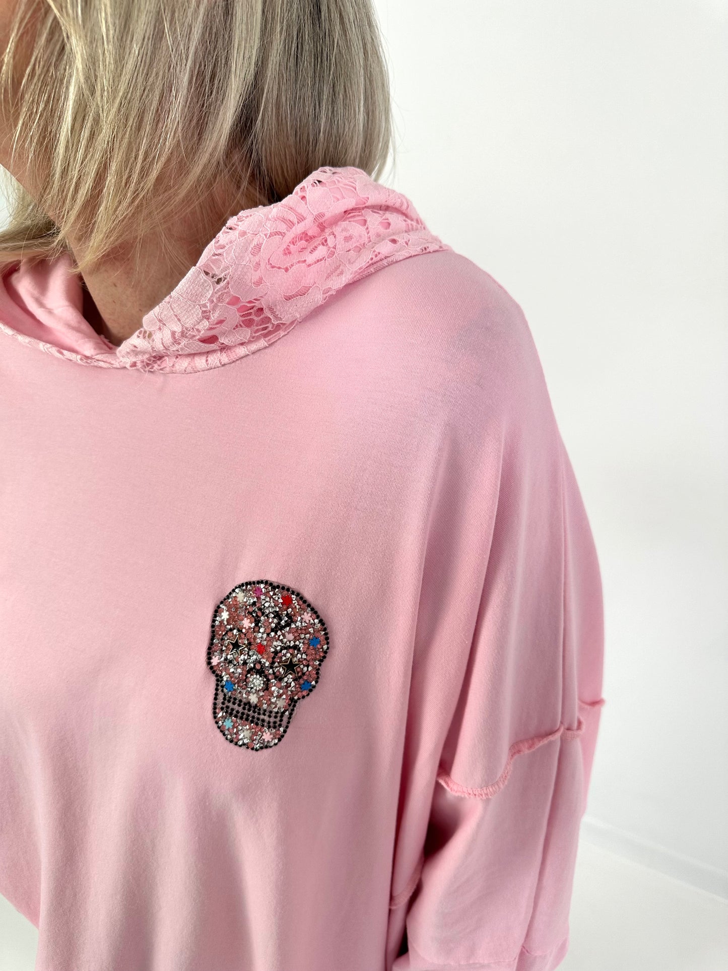 Oversized Hoodie mit Spitzenkapuze - rosa